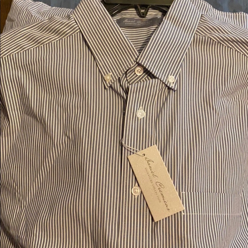 Men’s shirt size large
